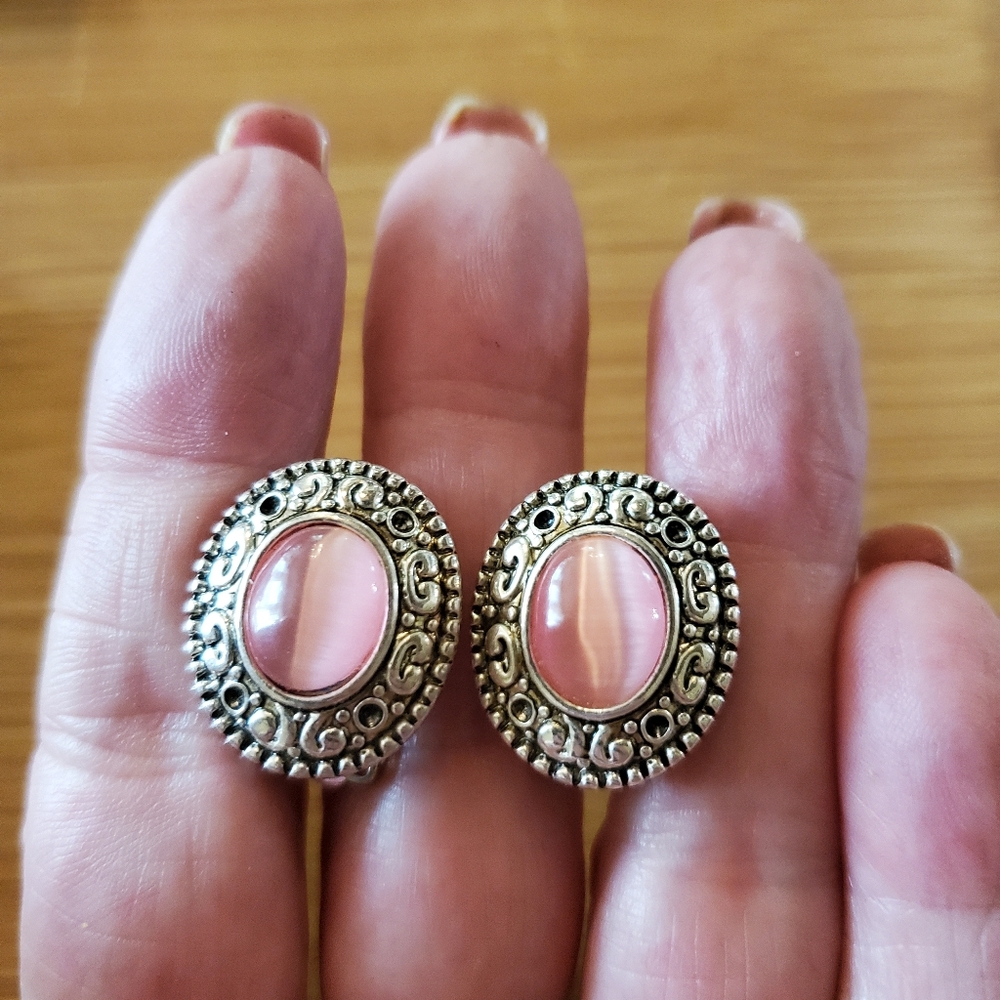 Vintage Pink Cats Eye Earrings